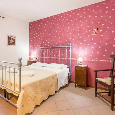 Vecchia Fornace La Piastra Agriturismo, With Pool, Abetone