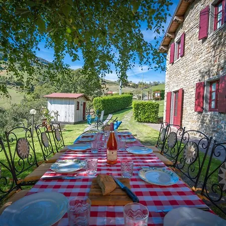 ファームステイ Vecchia Fornace La Piastra Agriturismo, With Pool, Abetone Pian degli Ontani