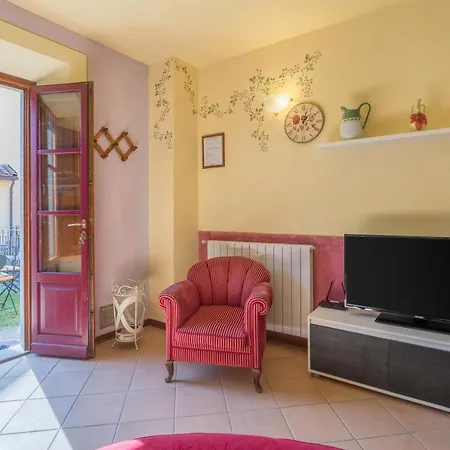 Vecchia Fornace La Piastra Agriturismo, With Pool, Abetone ファームステイ