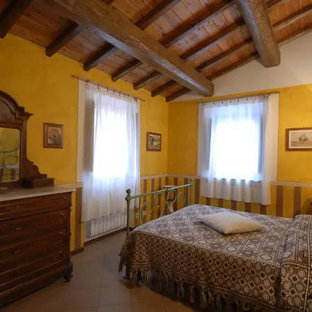 ファームステイ Vecchia Fornace La Piastra Agriturismo, With Pool, Abetone