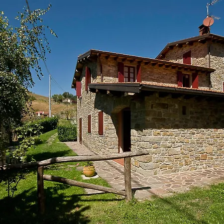 Vecchia Fornace La Piastra Agriturismo, With Pool, Abetone ファームステイ