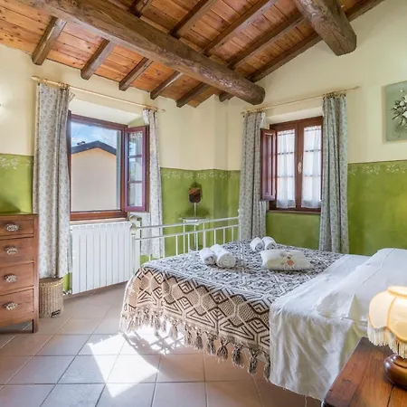 Farm stay Vecchia Fornace La Piastra Agriturismo, With Pool, Abetone *