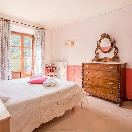 Vecchia Fornace La Piastra Agriturismo, With Pool, Abetone Farm stay *